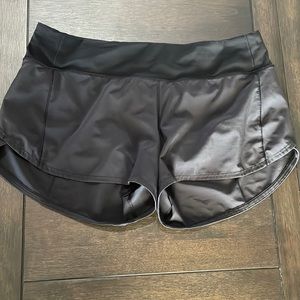 Lululemon Speed Up short 4”